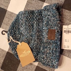 Hollister blue knit Beanie NWT